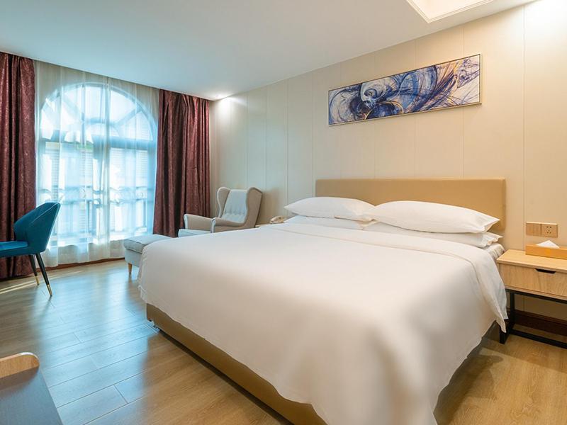 Vienna Hotel Zhuhai Xiangzhou Bus Station Экстерьер фото