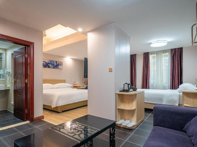 Vienna Hotel Zhuhai Xiangzhou Bus Station Экстерьер фото